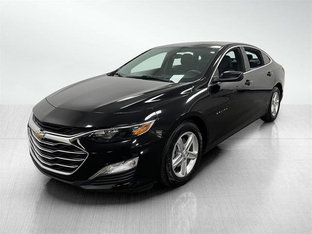 Photo of 2020 Black Metallic Chevrolet Malibu