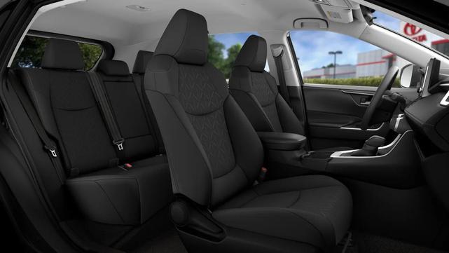 Photo of 2025 Ice Cap Toyota RAV4