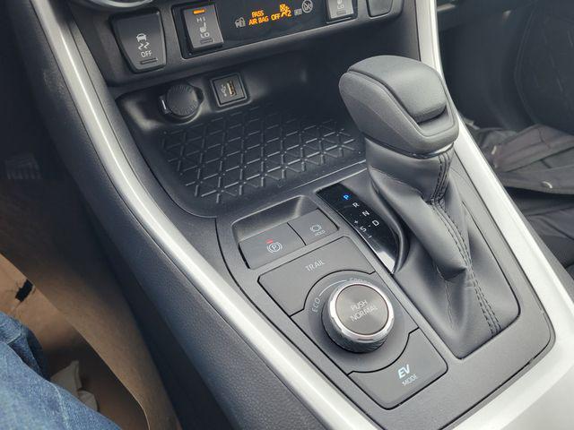 Photo of 2025 Ruby Flare Pearl Toyota RAV4 Hybrid