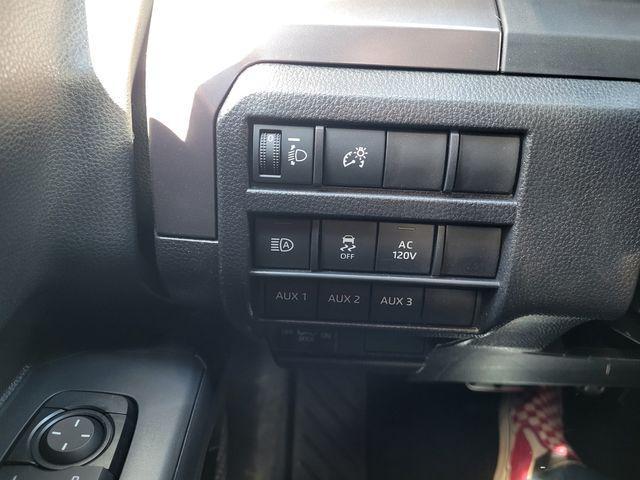 Photo of 2025 Ice Cap Toyota Tacoma