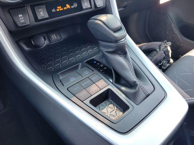 Photo of 2025 Ice Cap Toyota RAV4