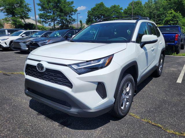 Photo of 2025 Ice Cap Toyota RAV4
