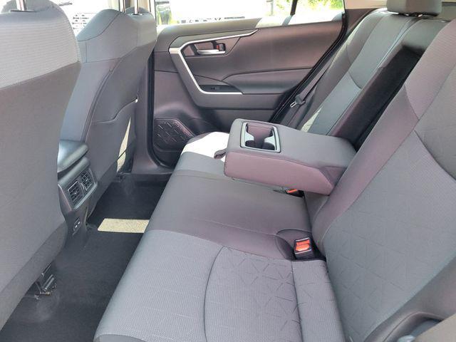 Photo of 2025 Ice Cap Toyota RAV4