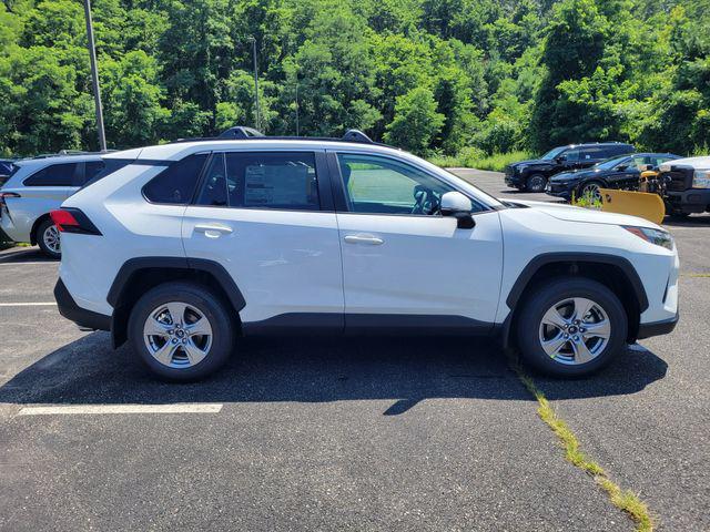 Photo of 2025 Ice Cap Toyota RAV4