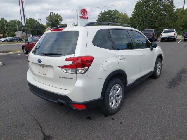 Photo of 2019 Crystal White Pearl Subaru Forester