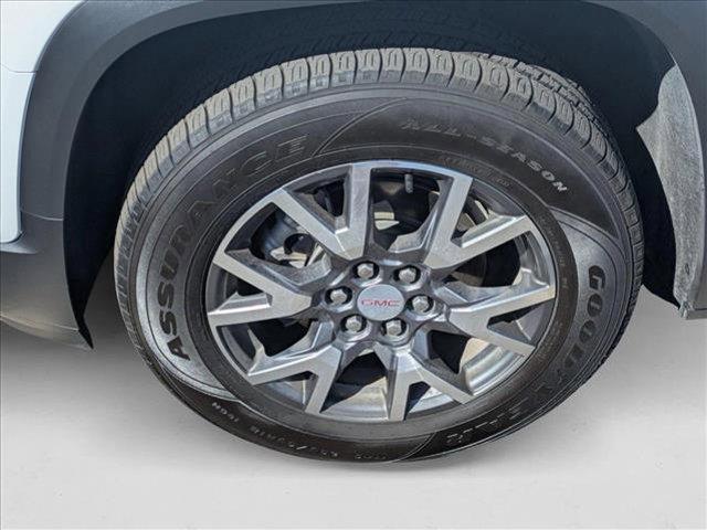 Photo of 2023 Summit White GMC Acadia