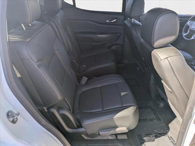 Photo of 2023 Summit White GMC Acadia