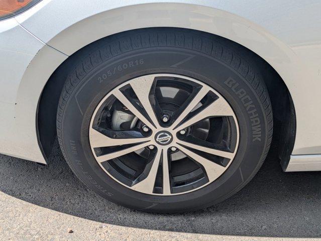 Photo of 2023 Gun Metallic Nissan Sentra