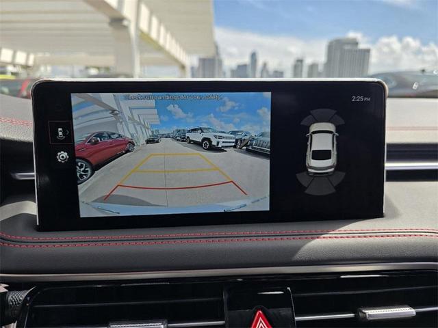 Photo of 2025 Makalu Gray Genesis G70