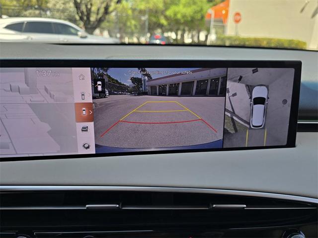 Photo of 2026 Vik Black Genesis GV70