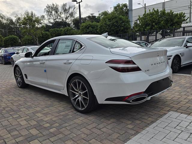 Photo of 2026 Uyuni White Genesis G70