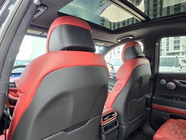Photo of 2025 Vik Black Genesis GV80 Coupe