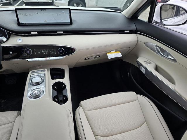 Photo of 2025 Uyuni White Genesis GV70