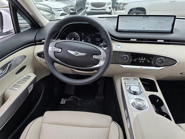 Photo of 2025 Uyuni White Genesis GV70