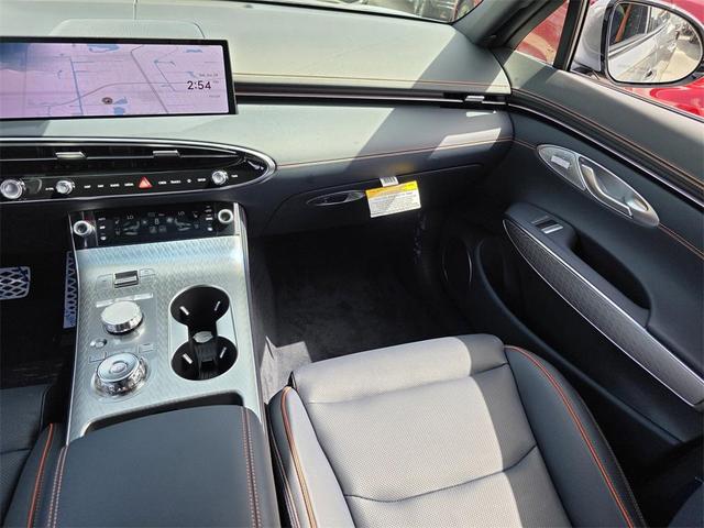 Photo of 2026 Uyuni White Genesis GV70