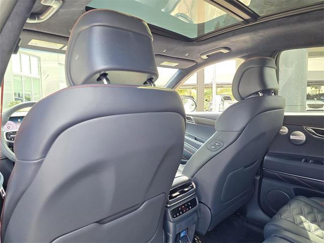 Photo of 2025 Bering Blue Genesis GV80 Coupe