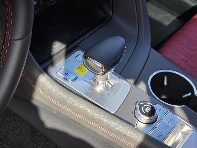 Photo of 2025 Makalu Gray Genesis G70