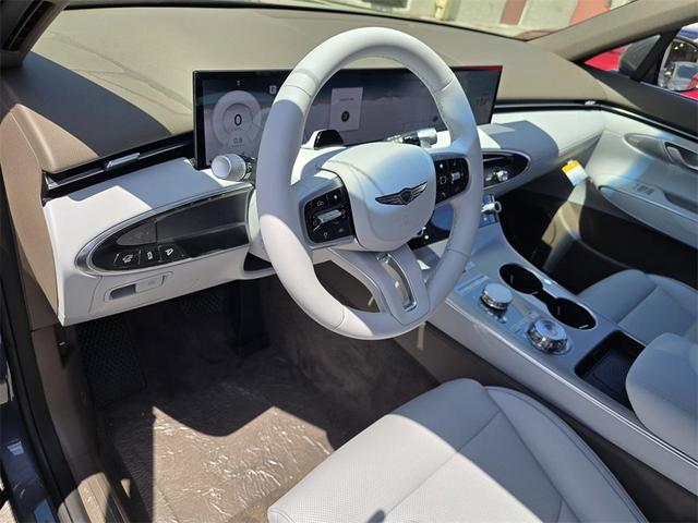 Photo of 2026 Vik Black Genesis GV70
