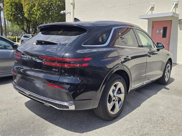 Photo of 2026 Vik Black Genesis GV70