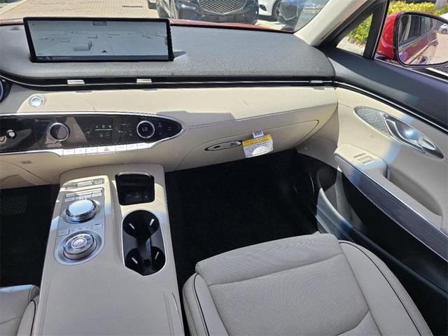 Photo of 2025 Mauna Red Genesis GV70