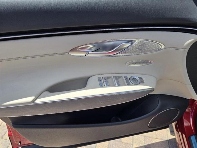 Photo of 2025 Mauna Red Genesis GV70