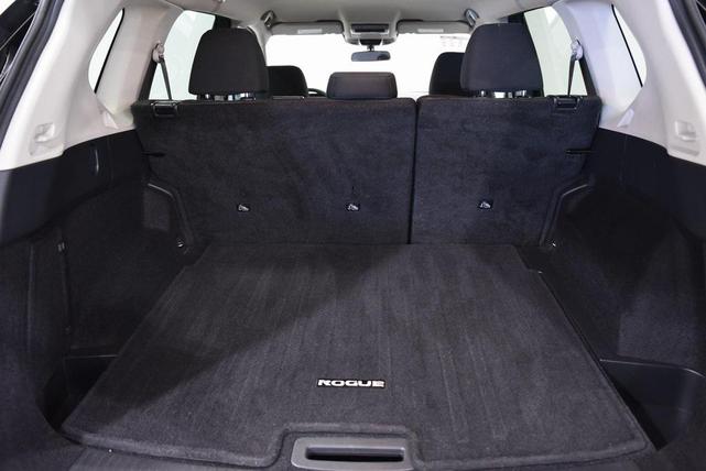 Photo of 2025 Super Black Nissan Rogue