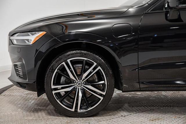 Photo of 2020 Black Volvo XC60 Recharge Plug-In Hybrid