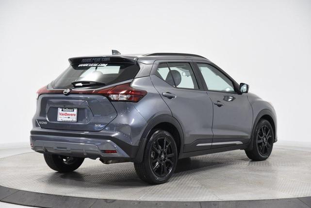 Photo of 2023 Gun Metallic Nissan Kicks