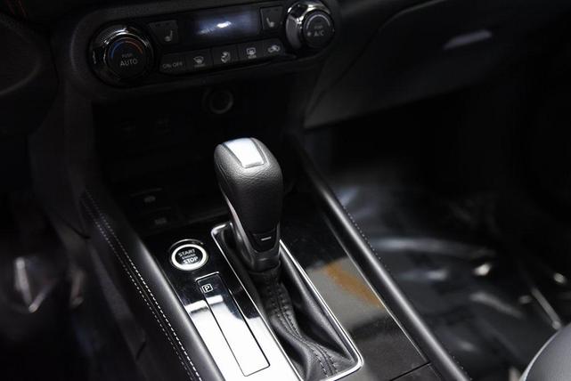Photo of 2023 Gun Metallic Nissan Kicks