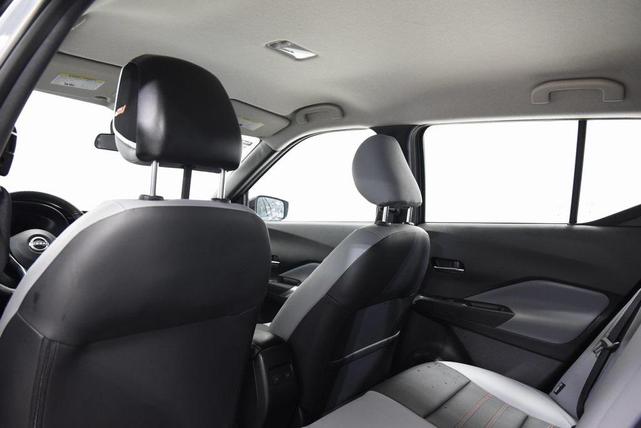 Photo of 2023 Gun Metallic Nissan Kicks