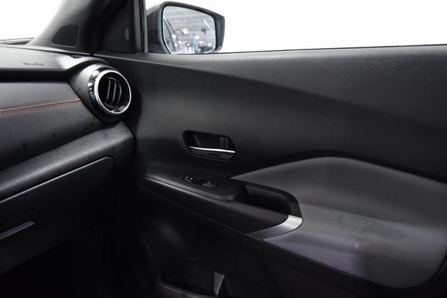 Photo of 2023 Gun Metallic Nissan Kicks