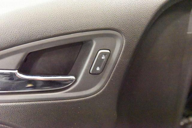Photo of 2019 Black Chevrolet Colorado