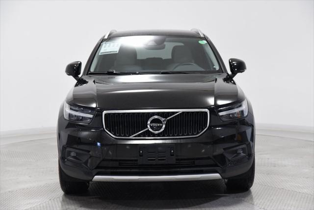Photo of 2022 Black Volvo XC40