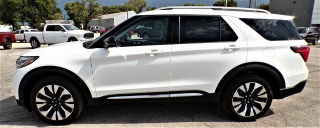 Photo of 2025 Star White Metallic Tri-Coat Ford Explorer