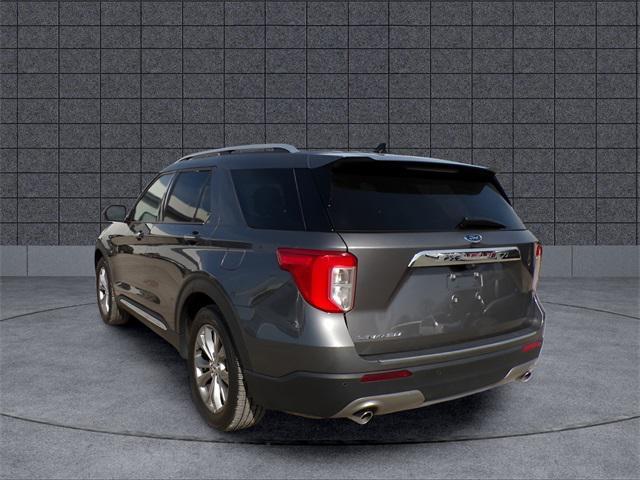 Photo of 2023 Gray Metallic Ford Explorer