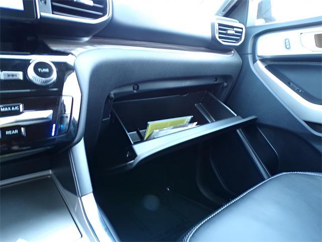 Photo of 2023 Gray Metallic Ford Explorer