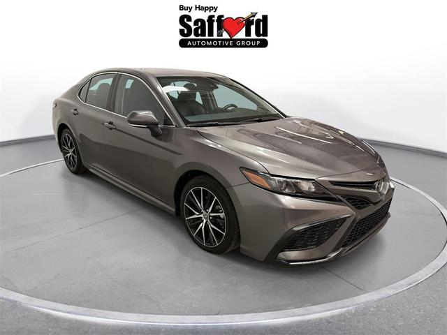 Photo of 2023 Predawn Gray Mica Toyota Camry