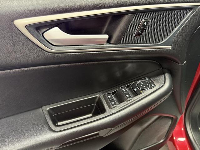 Photo of 2024 Red Metallic Ford Edge