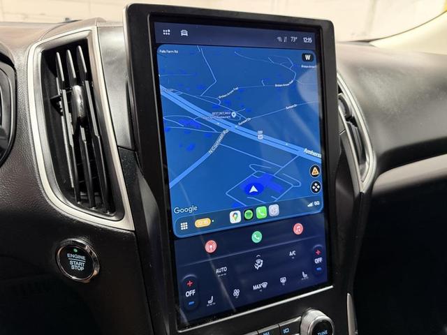 Photo of 2024 Red Metallic Ford Edge
