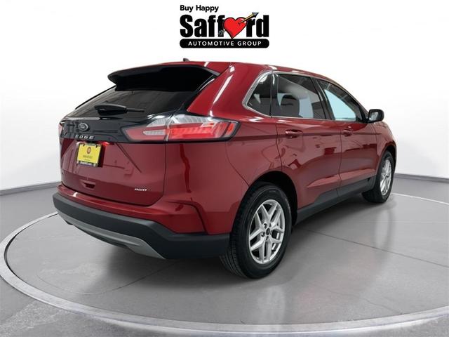 Photo of 2024 Red Metallic Ford Edge