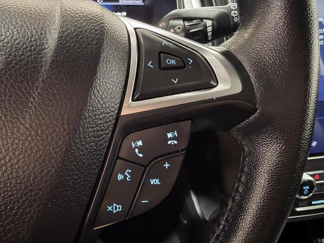 Photo of 2024 Red Metallic Ford Edge