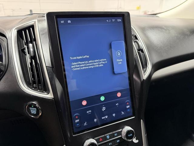 Photo of 2024 Red Metallic Ford Edge
