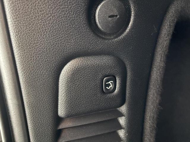 Photo of 2019 Granite Metallic Clearcoat Dodge Durango