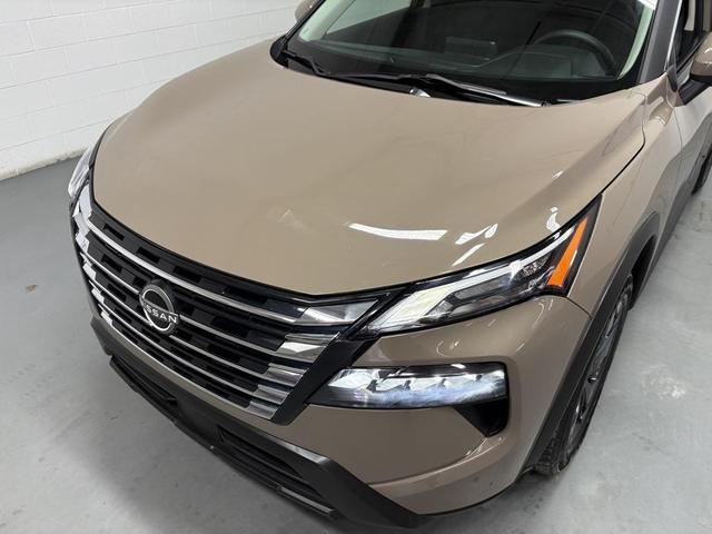 Photo of 2024 Baja Storm Metallic Nissan Rogue
