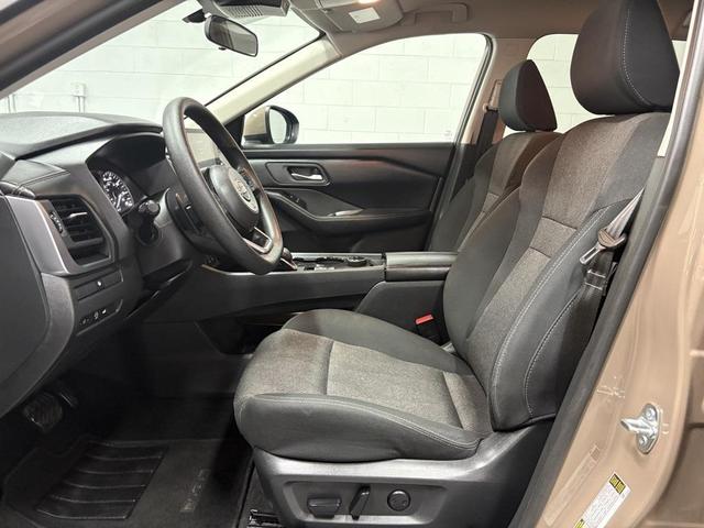 Photo of 2024 Baja Storm Metallic Nissan Rogue