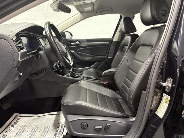 Photo of 2024 Deep Black Pearl Volkswagen Jetta