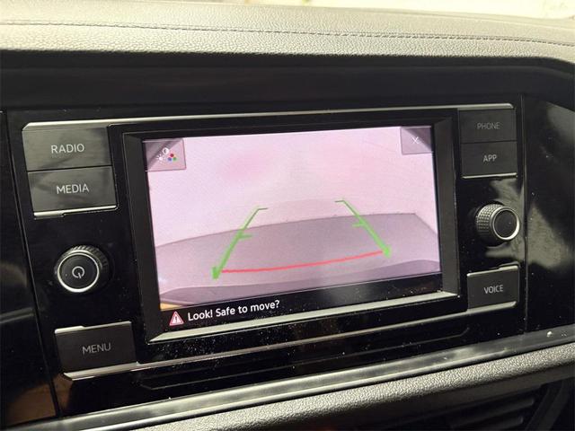 Photo of 2024 Deep Black Pearl Volkswagen Jetta