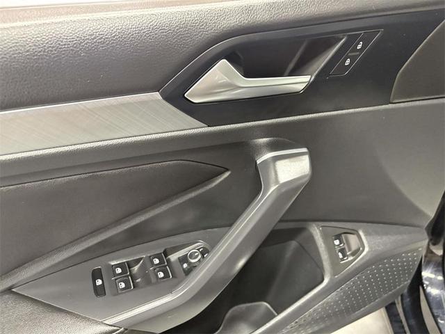 Photo of 2024 Deep Black Pearl Volkswagen Jetta