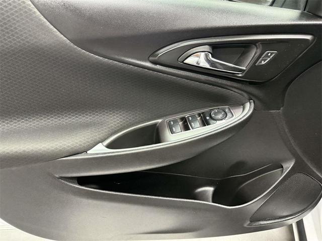 Photo of 2024 Summit White Chevrolet Malibu
