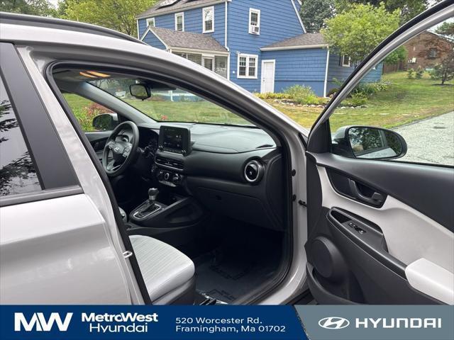 Photo of 2022 Cyber Silver Hyundai KONA
